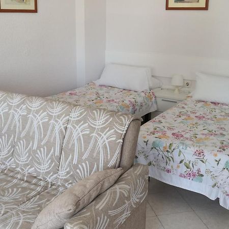 Skol 103A By Completely Marbella Apartment Ngoại thất bức ảnh