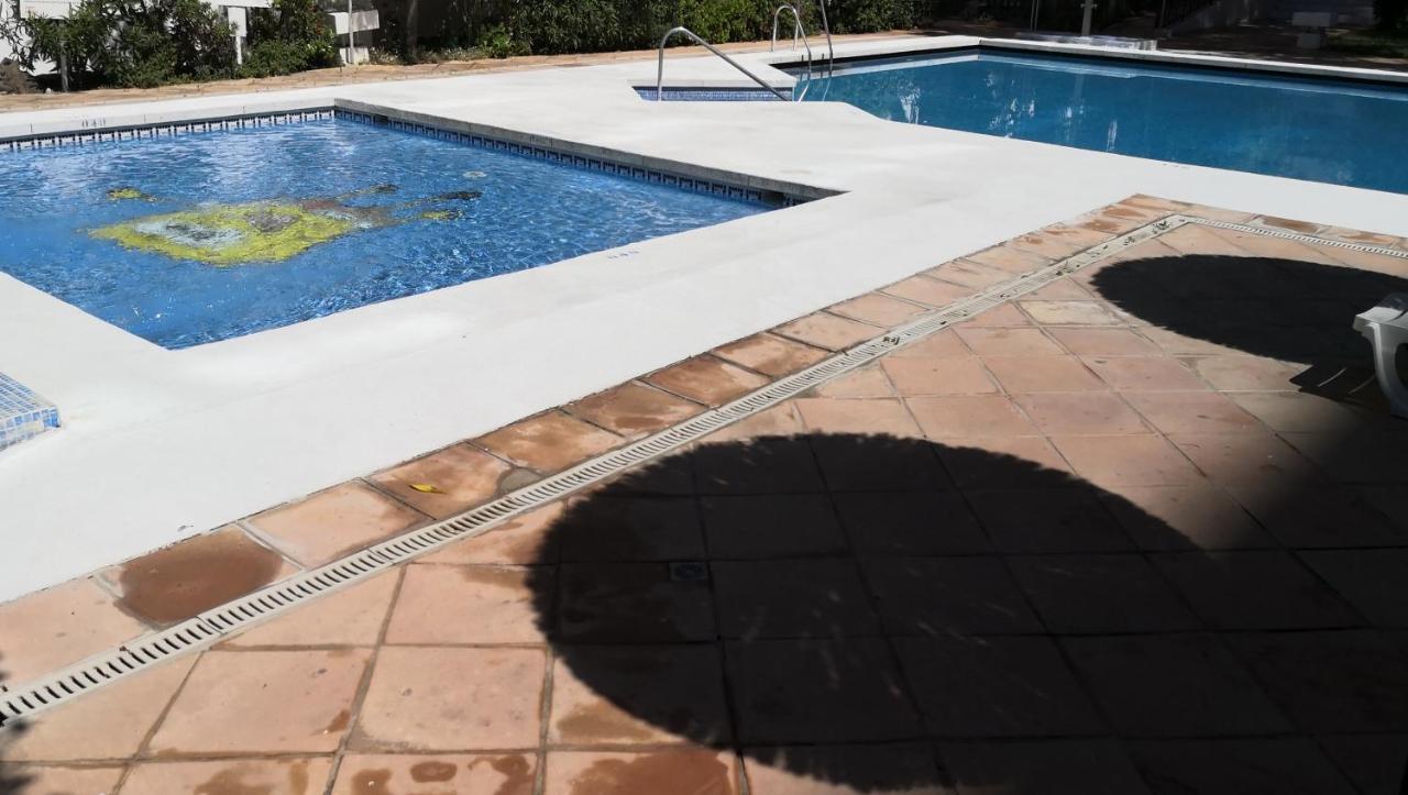 Skol 103A By Completely Marbella Apartment Ngoại thất bức ảnh